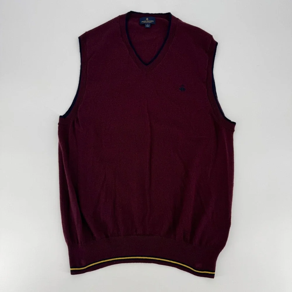 Brooks Brothers Mens Burgundy Extra Fine Merino Wool V-Neck Sweater Vest Large